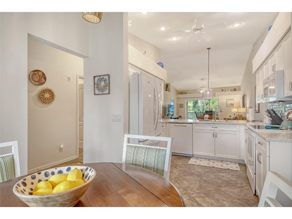 9560 High Gate Drive #1622 Sarasota FL 34238 A4664452 image20