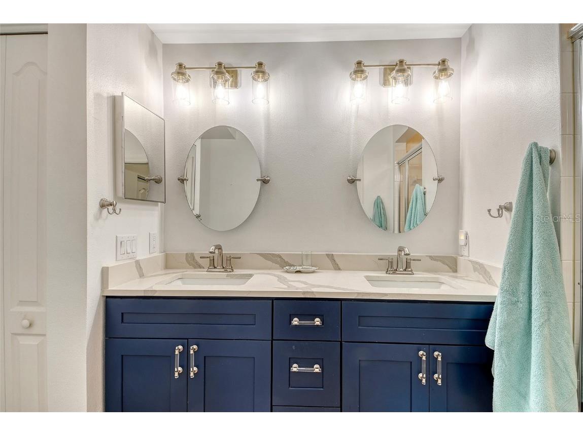 9560 High Gate Drive #1622 Sarasota FL 34238 A4664452 image25