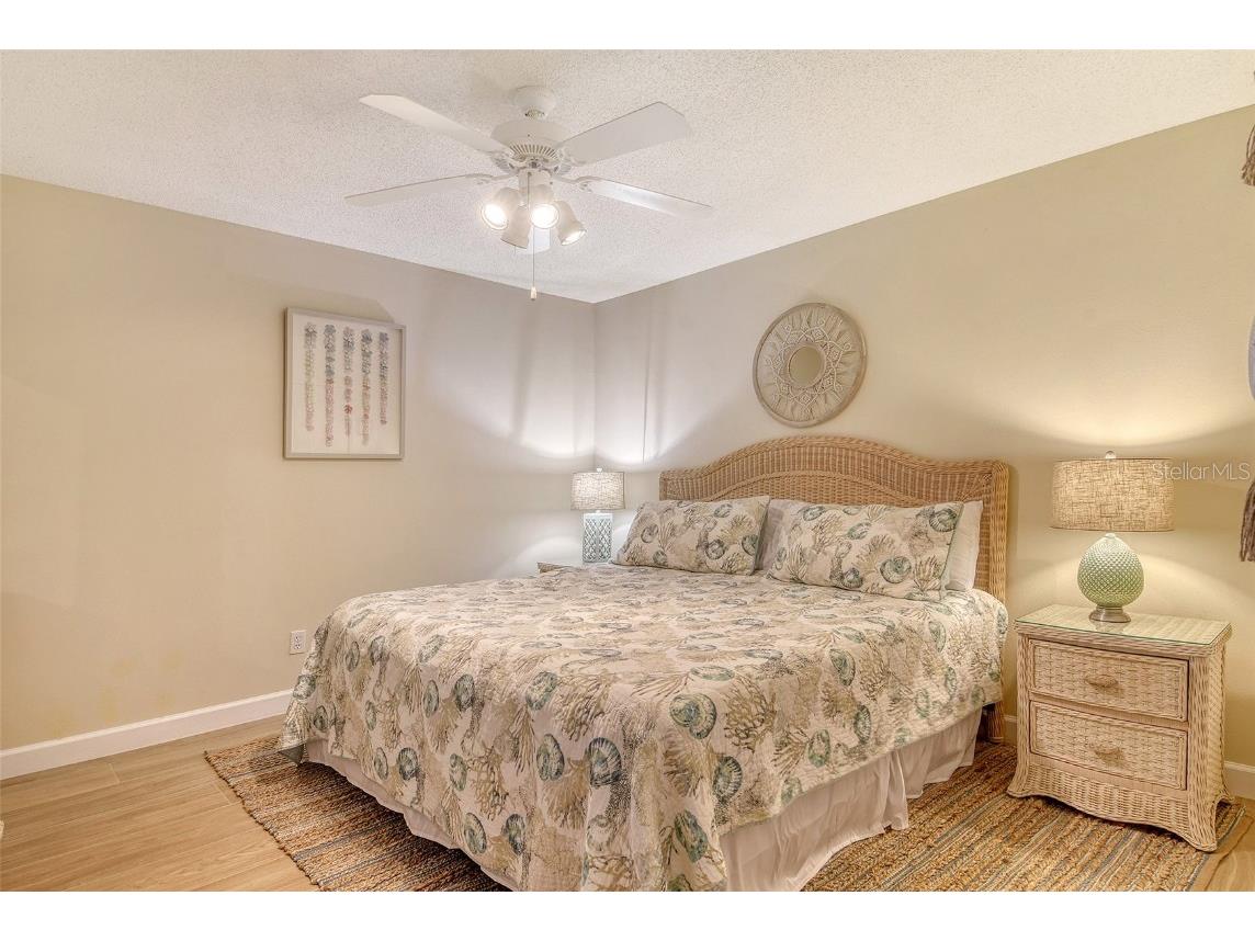 9560 High Gate Drive #1622 Sarasota FL 34238 A4664452 image27