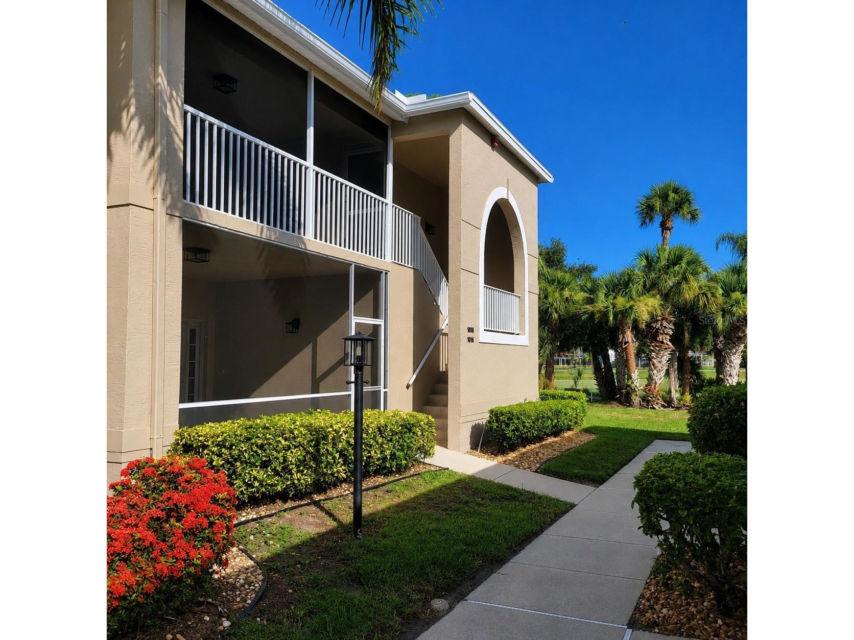 9560 High Gate Drive #1626 Sarasota FL 34238 A4699574 image2