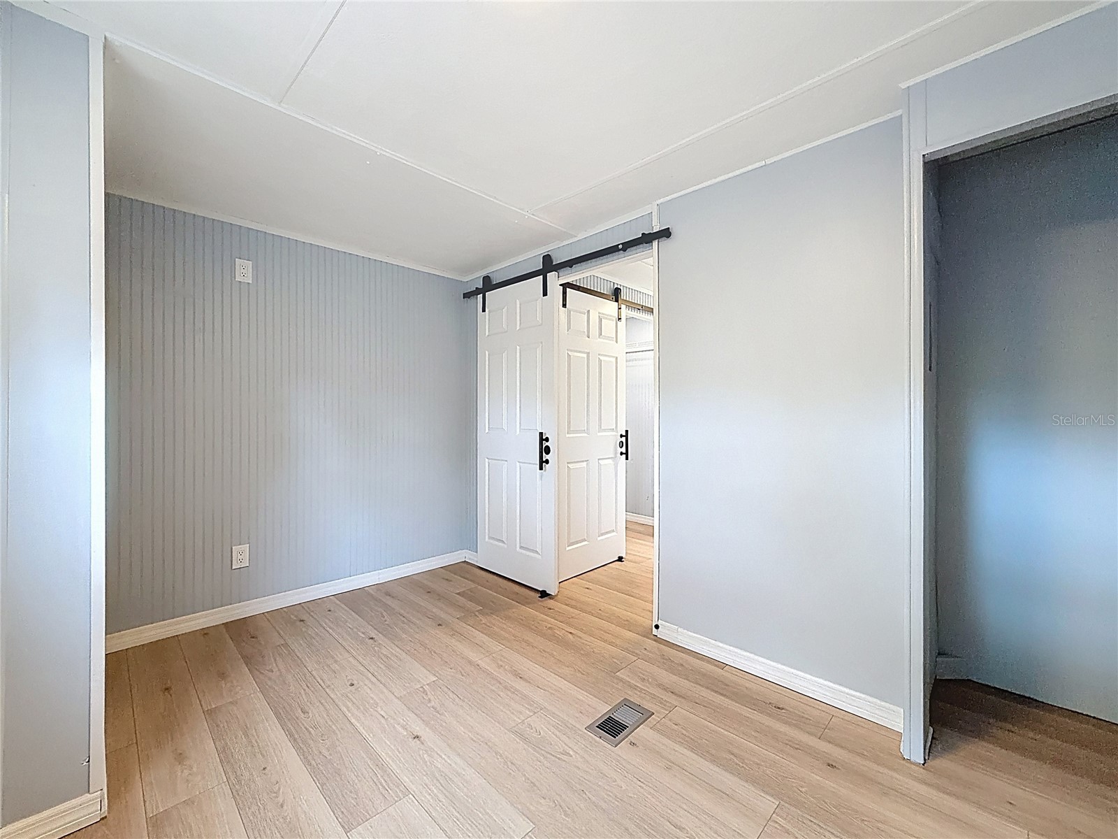 9569 Gray Fox Drive Weeki Wachee FL 34613 W7884733 image14