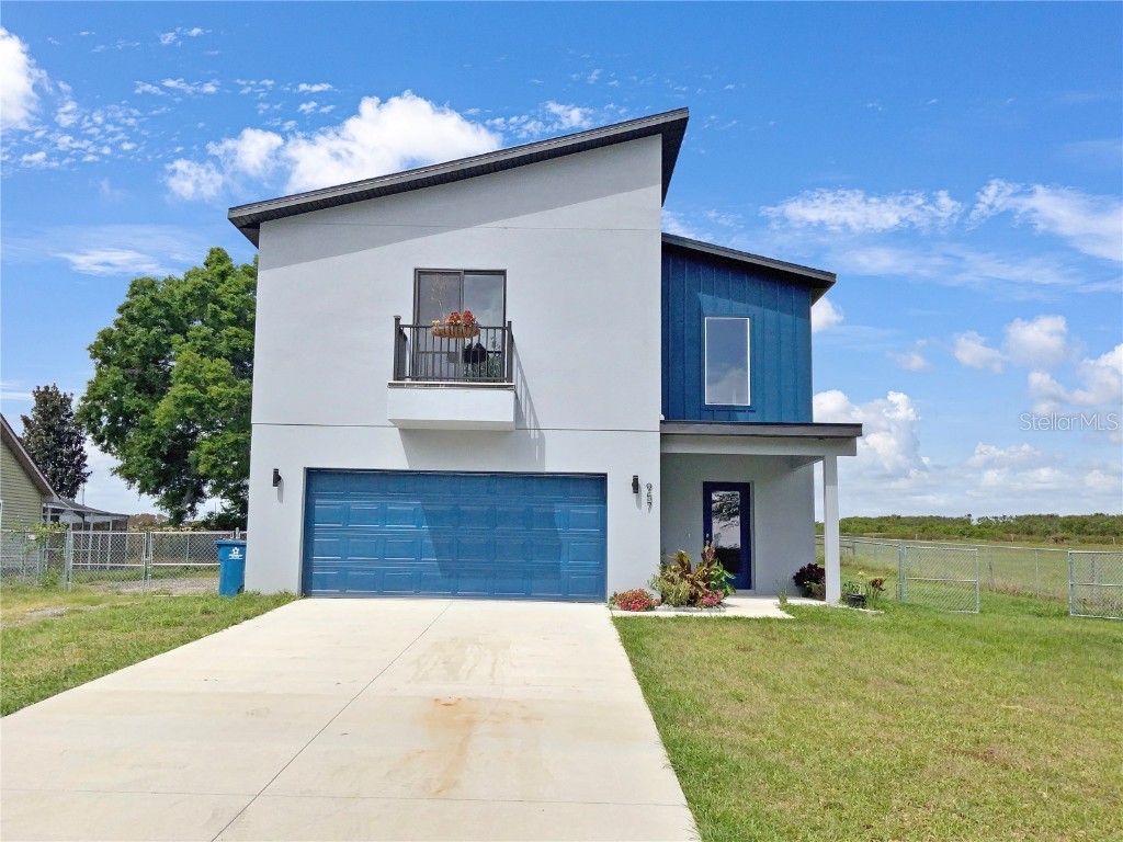 957 Lakeshore Drive Polk City FL 33868 - LAKE AGNES T3515225 image1