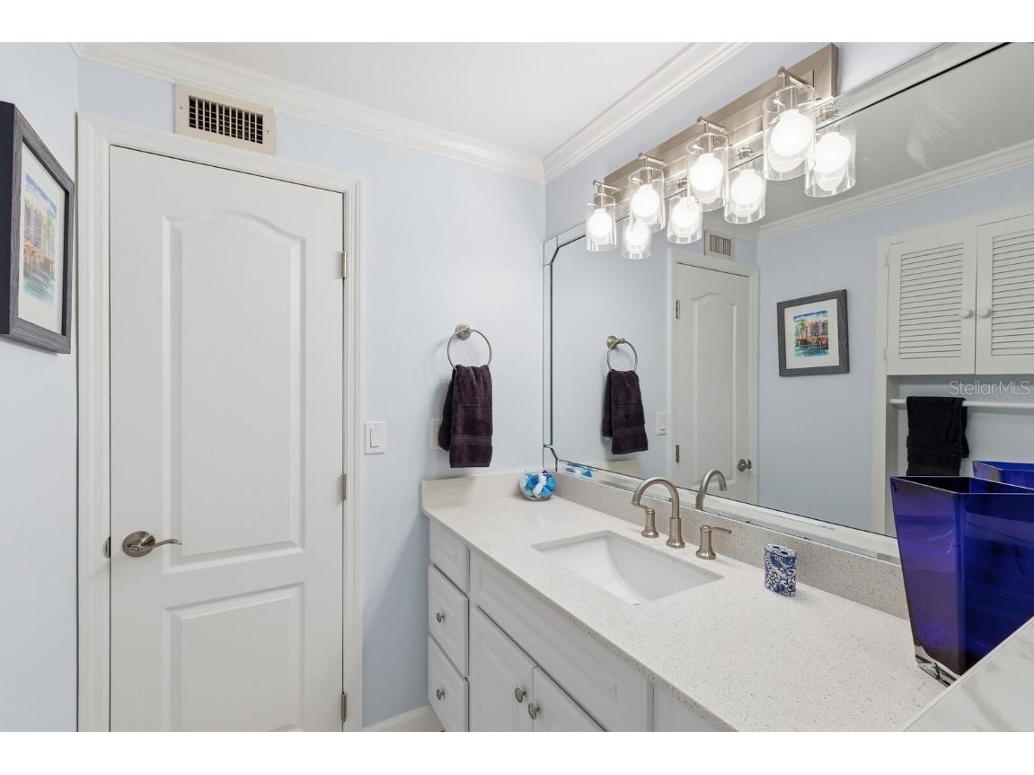 957 Spanish Drive N Longboat Key FL 34228 - SARASOTA BAY A4661509 image25