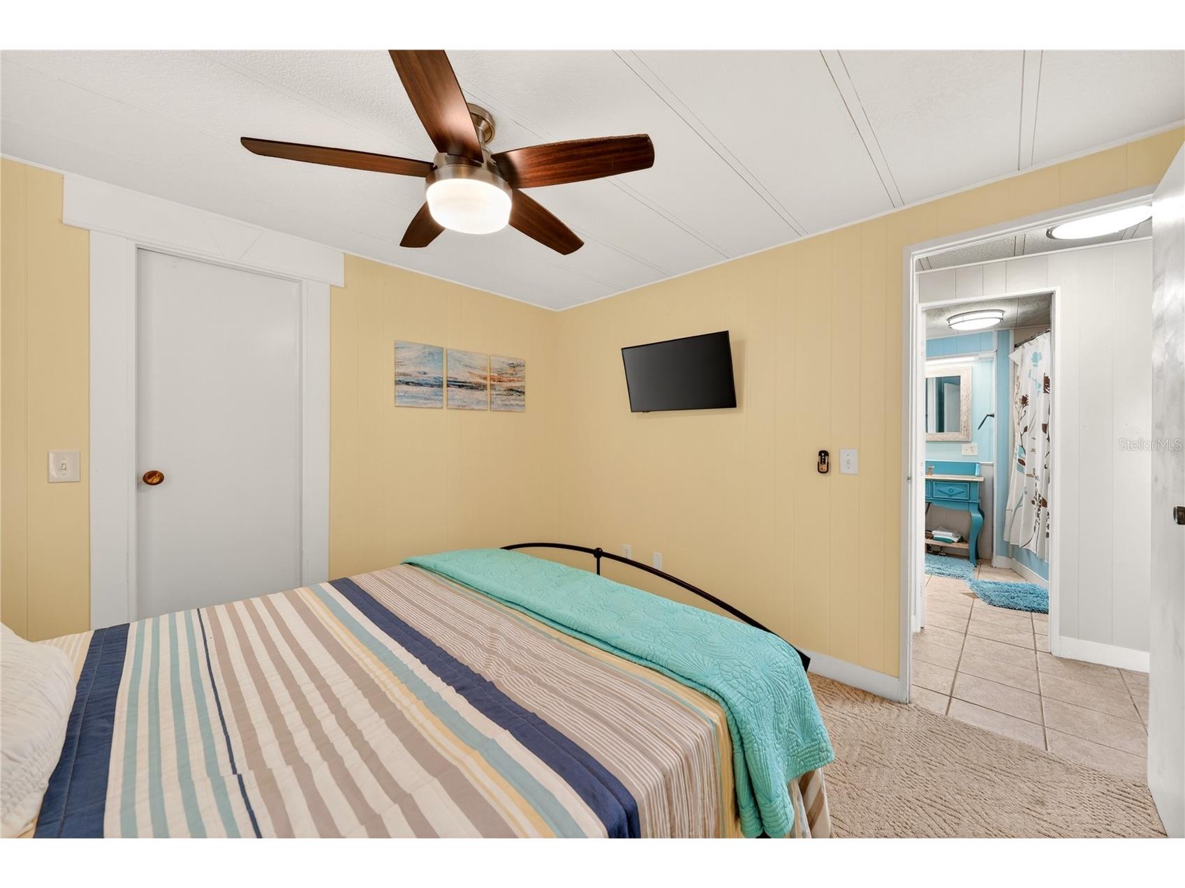 957 Todd Way Tavares FL 32778 - HARRIS CHAIN OF LAKES G5111601 image36