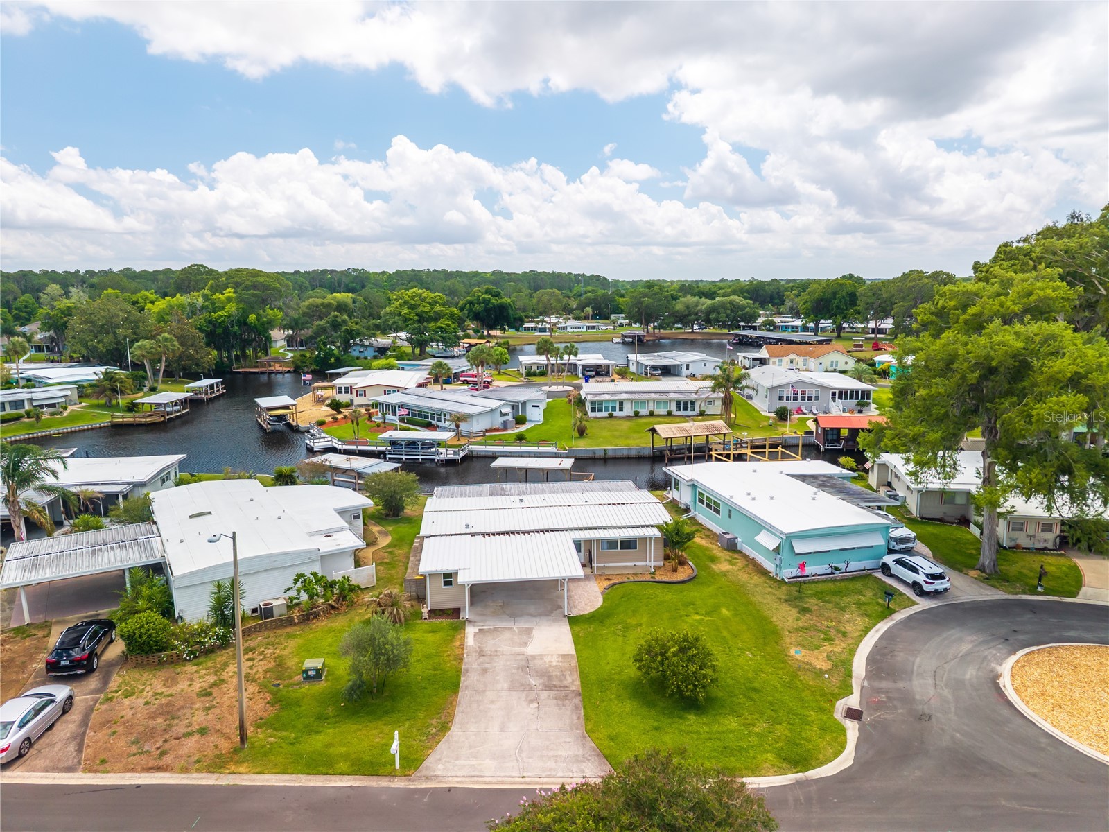 957 Todd Way Tavares FL 32778 - HARRIS CHAIN OF LAKES G5111601 image46