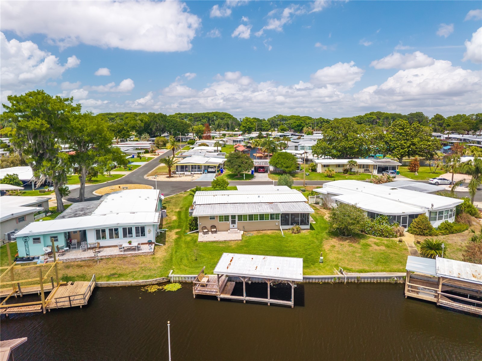 957 Todd Way Tavares FL 32778 - HARRIS CHAIN OF LAKES G5111601 image52