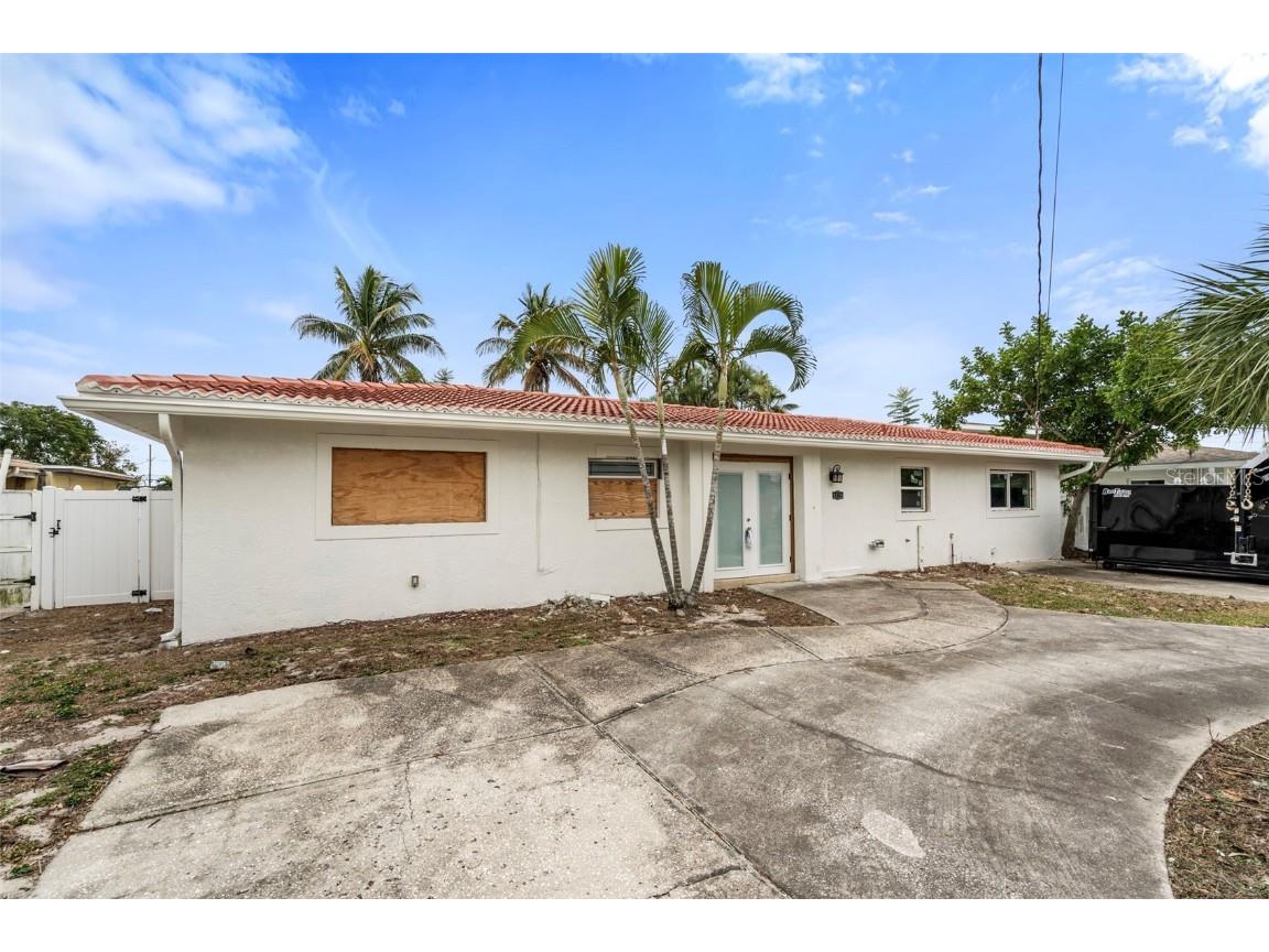 9570 Sun Isle Drive NE Saint Petersburg FL 33702 TB8457108 image1