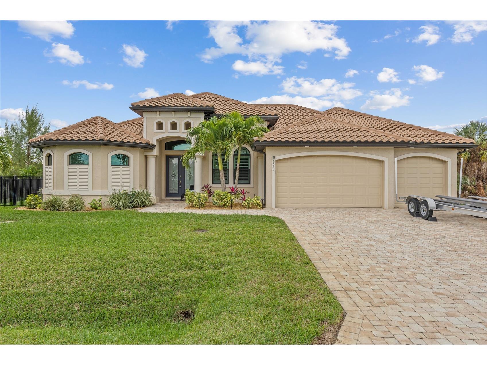 9572 President Circle Port Charlotte FL 33981 A4674711 image1