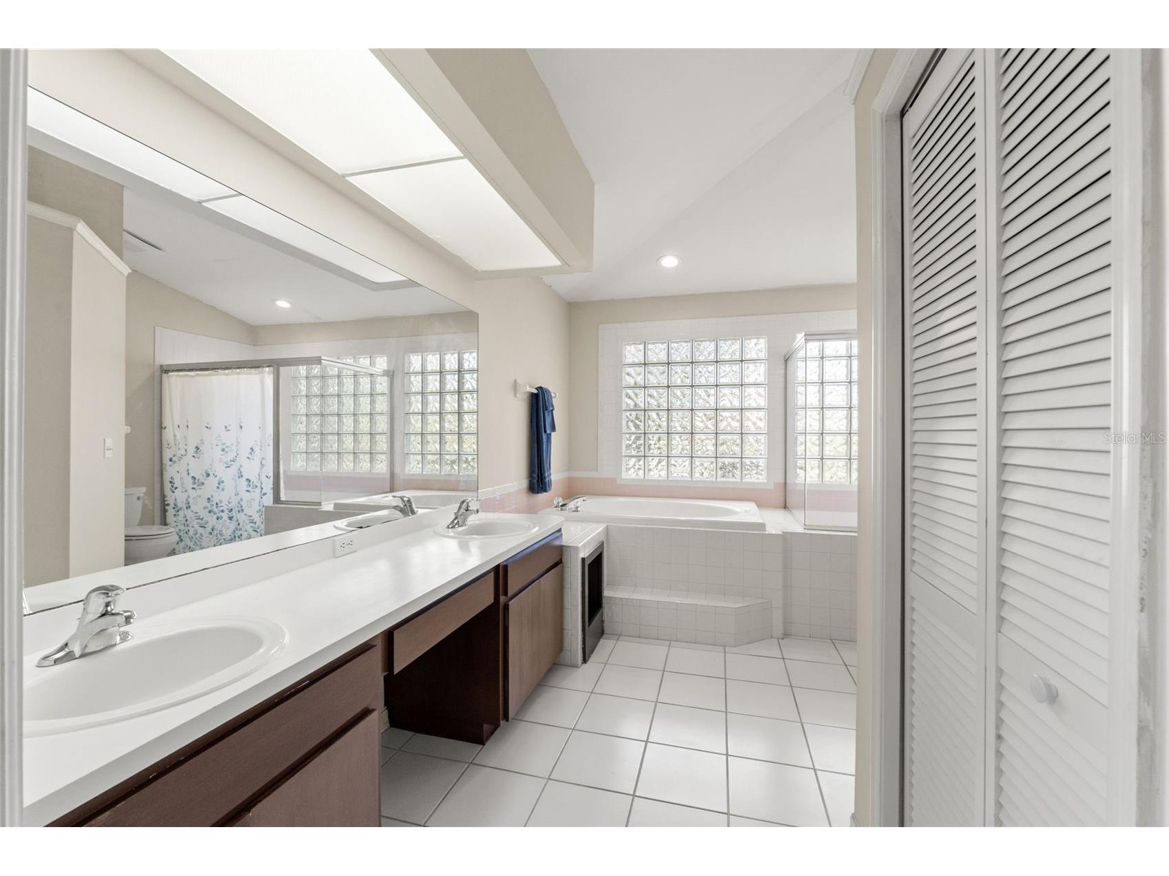 958 Ridgewood Terrace Tarpon Springs FL 34689 W7883170 image16