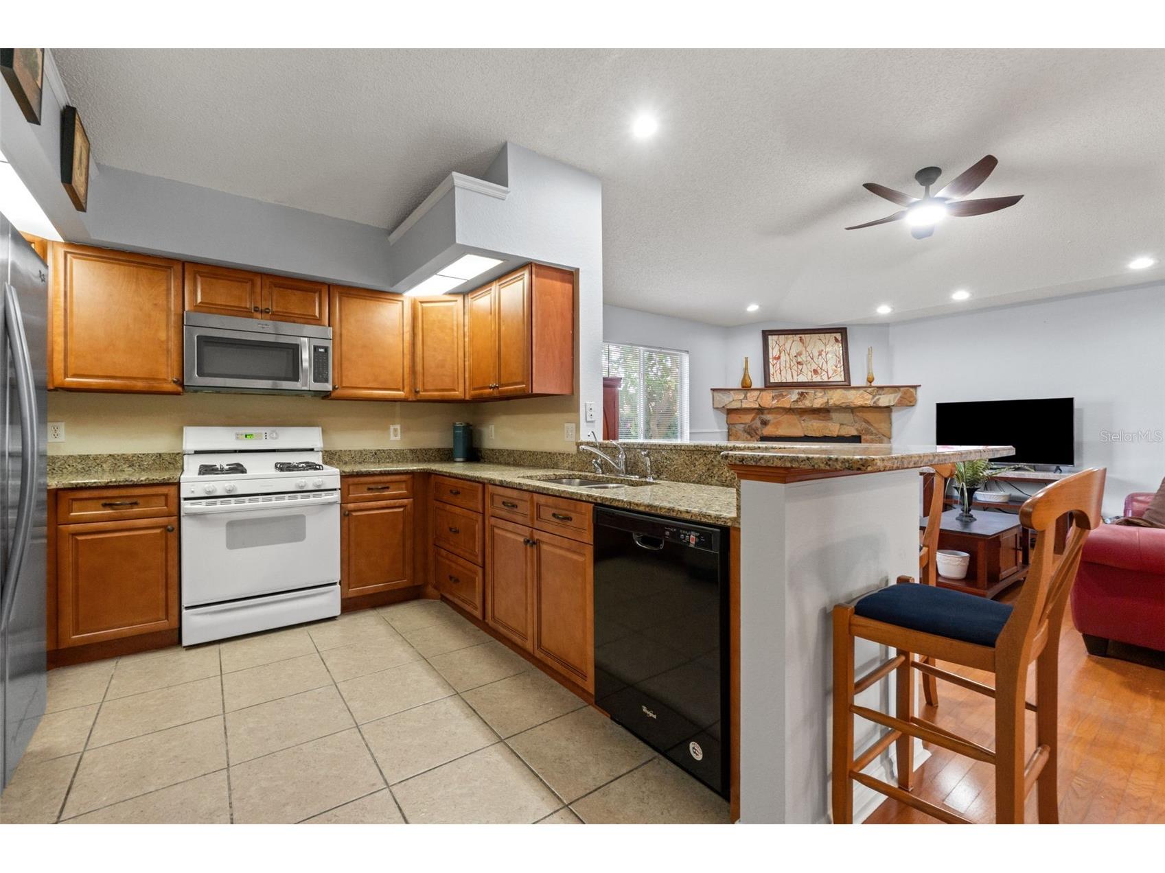 958 Ridgewood Terrace Tarpon Springs FL 34689 W7883170 image28