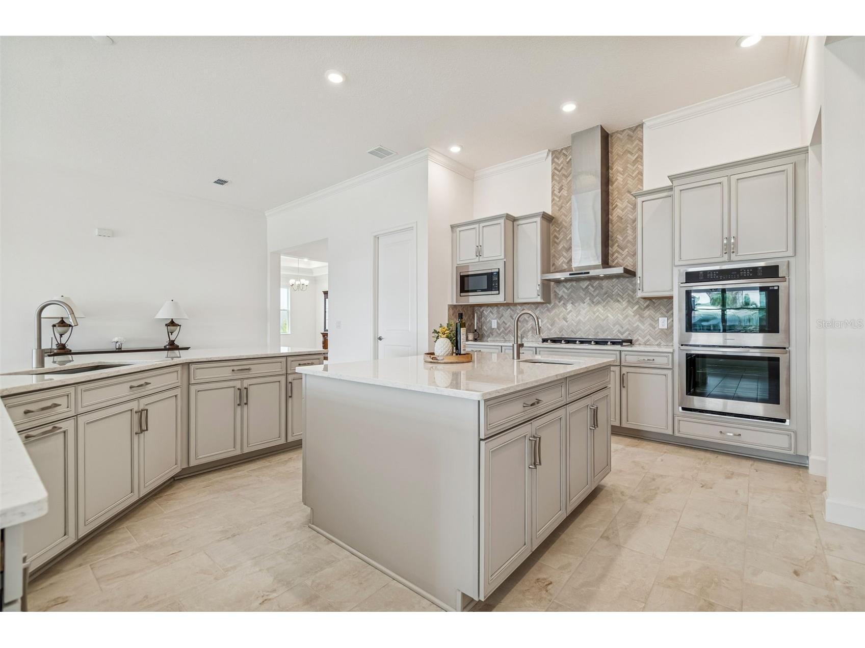 958 Signet Drive Apollo Beach FL 33572 TB8483014 image5