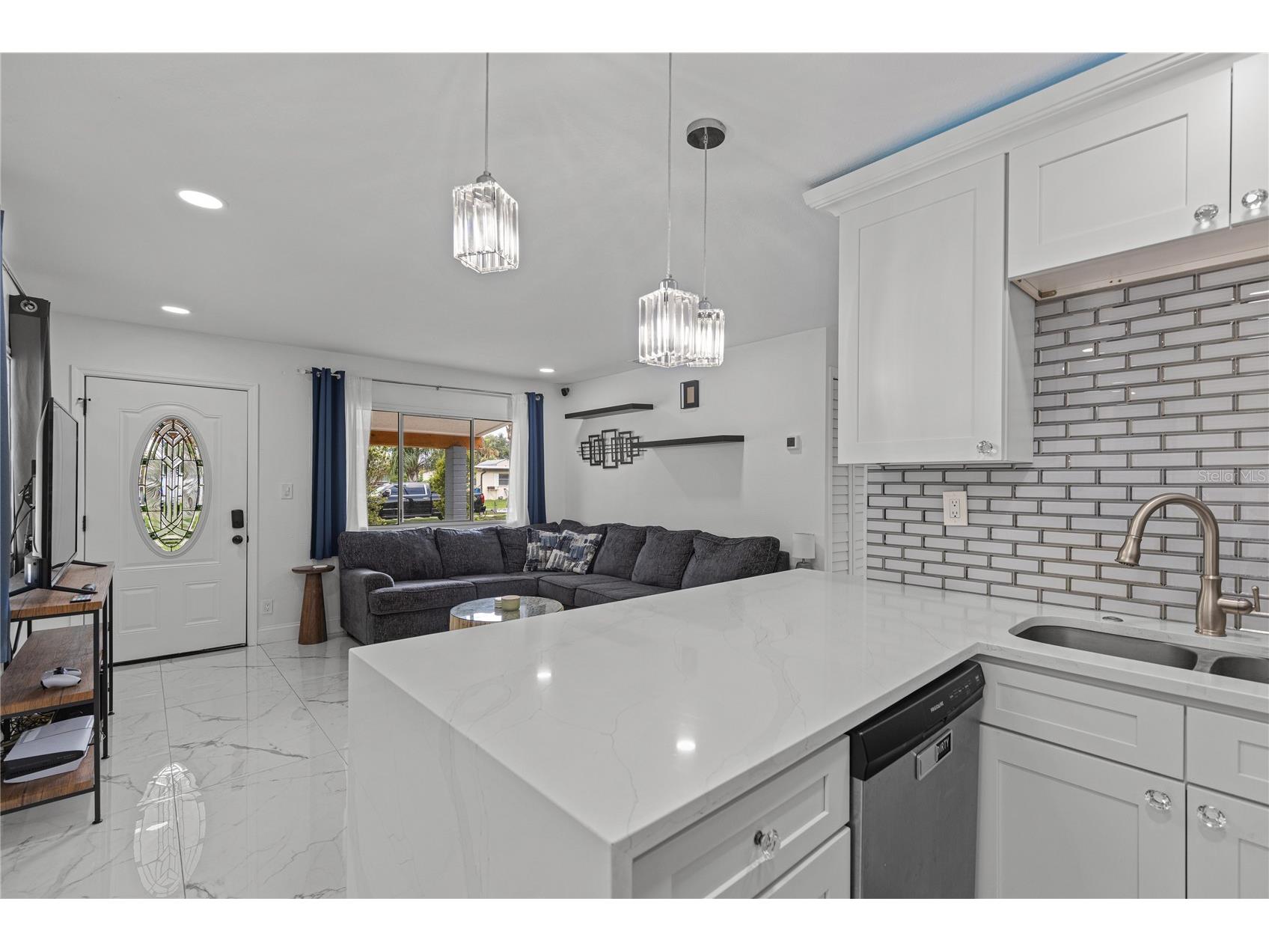 9581 49th Way N Pinellas Park FL 33782 TB8526093 image11