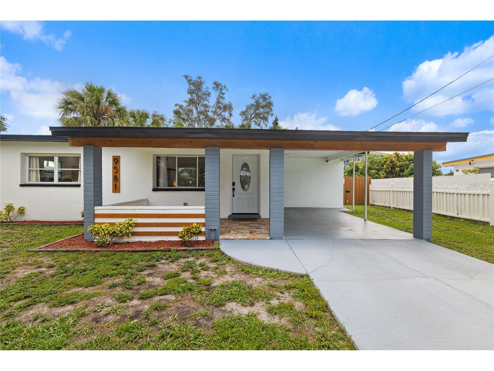 9581 49th Way N Pinellas Park FL 33782 TB8526093 image5