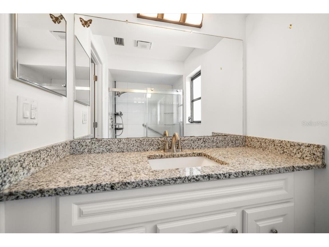 9582 103rd Avenue Seminole FL 33777 TB8452288 image20