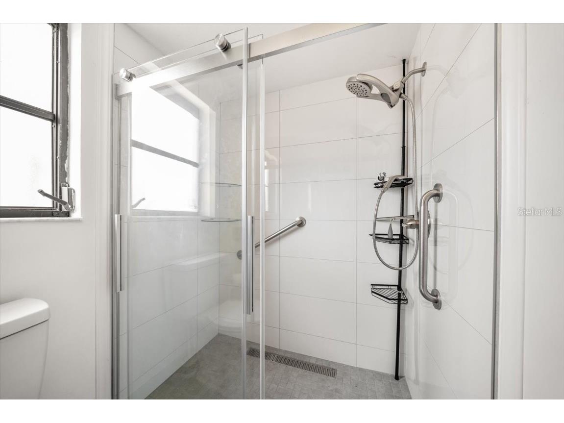 9582 103rd Avenue Seminole FL 33777 TB8452288 image21