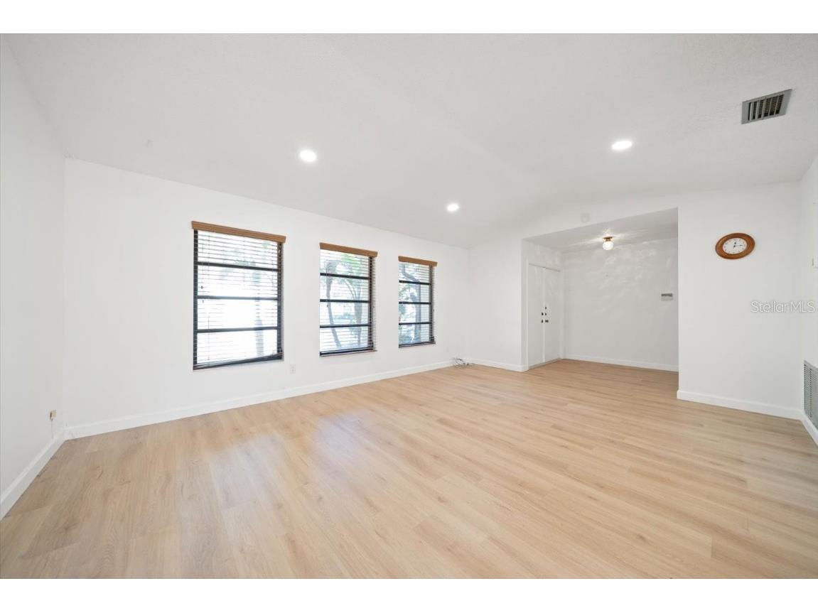 9582 103rd Avenue Seminole FL 33777 TB8452288 image23