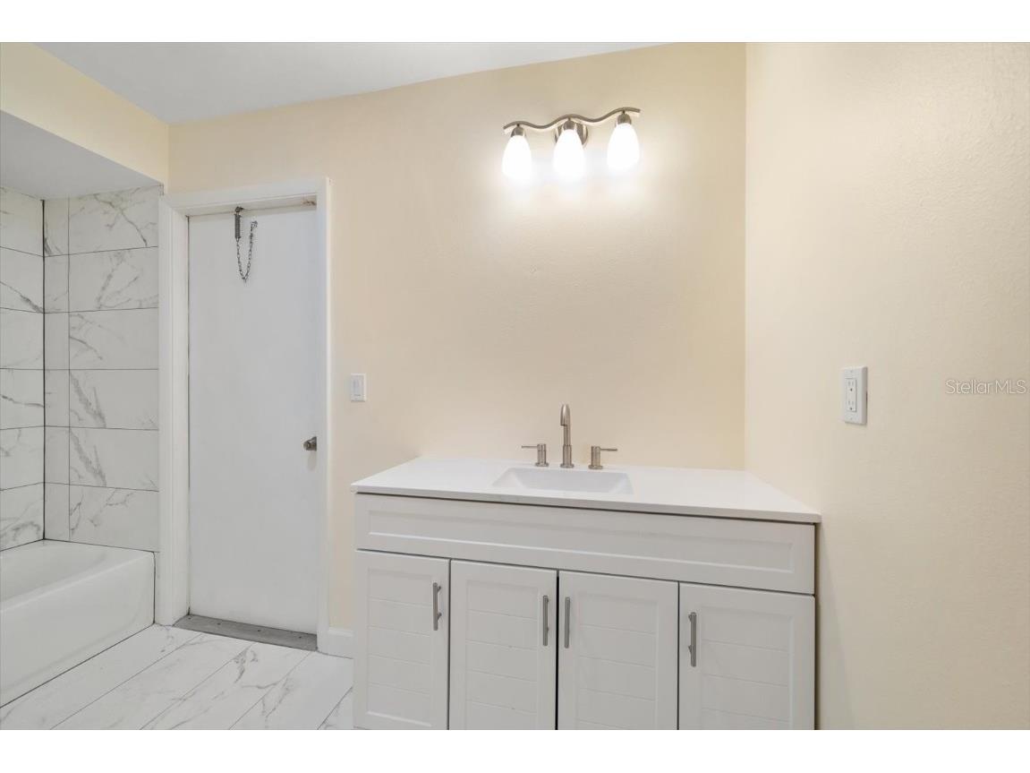 9582 103rd Avenue Seminole FL 33777 TB8452288 image27