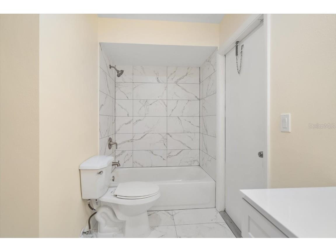 9582 103rd Avenue Seminole FL 33777 TB8452288 image28