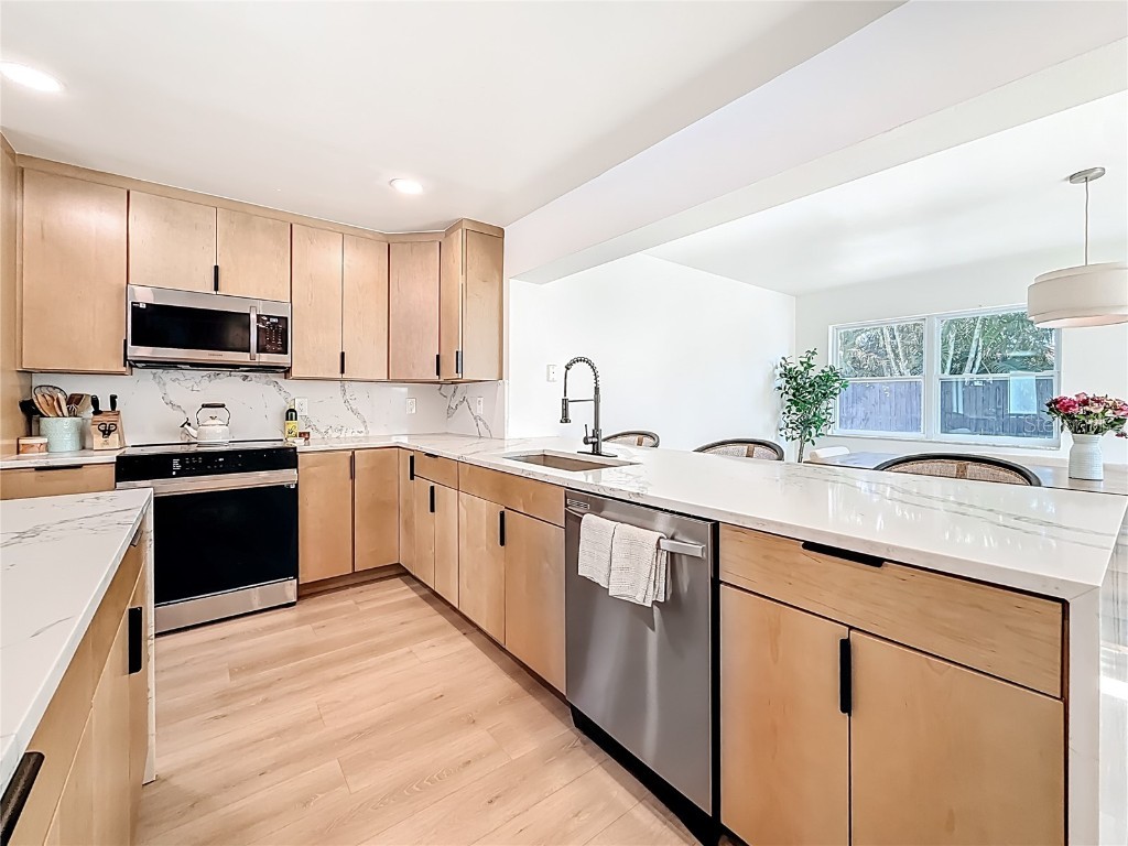 9585 Portside Drive Seminole FL 33776 TB8451046 image20