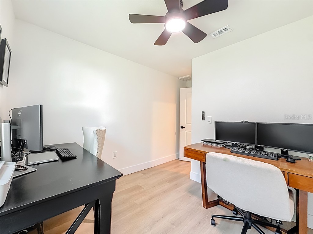 9585 Portside Drive Seminole FL 33776 TB8451046 image36