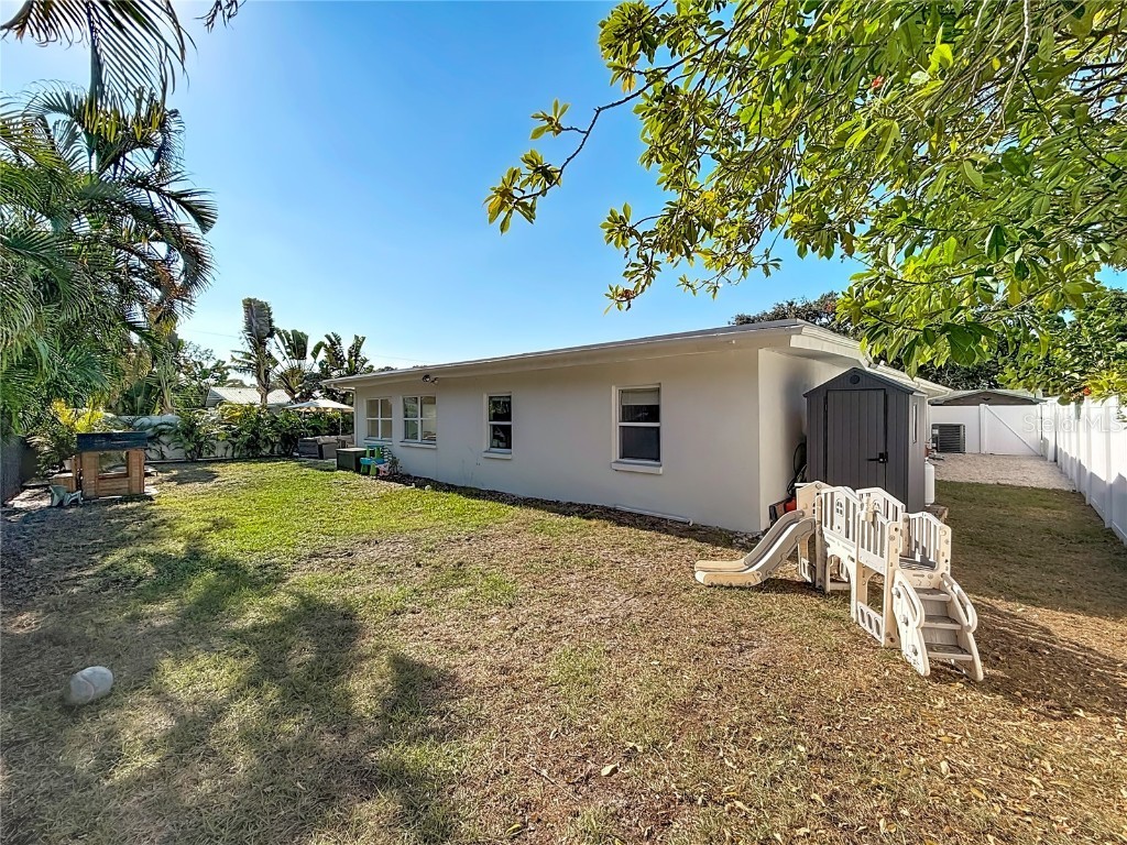 9585 Portside Drive Seminole FL 33776 TB8451046 image53