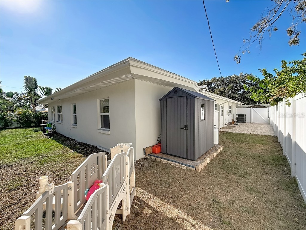 9585 Portside Drive Seminole FL 33776 TB8451046 image54