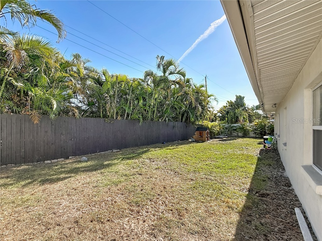 9585 Portside Drive Seminole FL 33776 TB8451046 image56