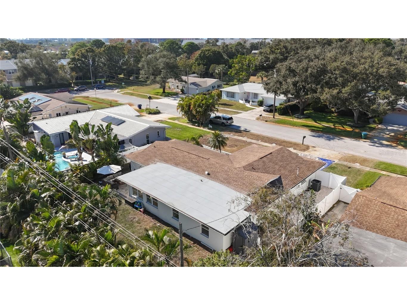 9585 Portside Drive Seminole FL 33776 TB8451046 image57