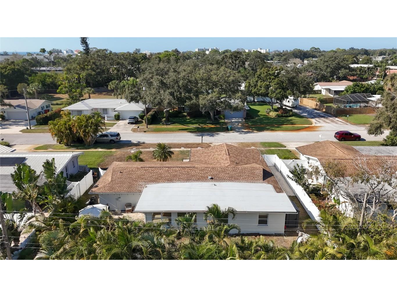 9585 Portside Drive Seminole FL 33776 TB8451046 image58