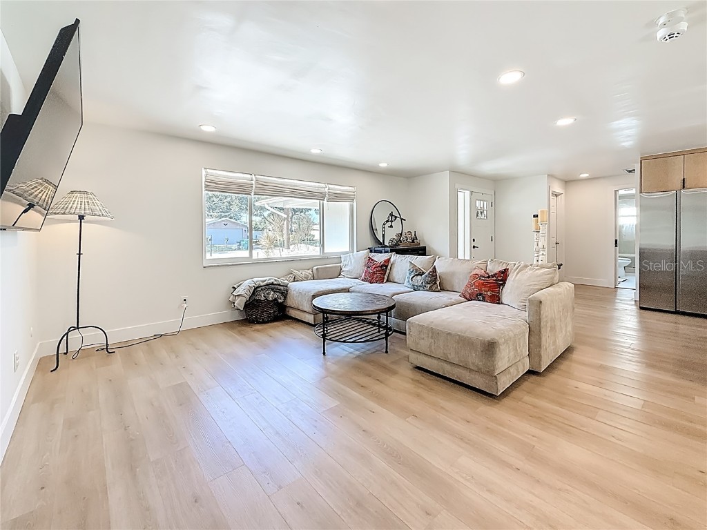 9585 Portside Drive Seminole FL 33776 TB8451046 image8