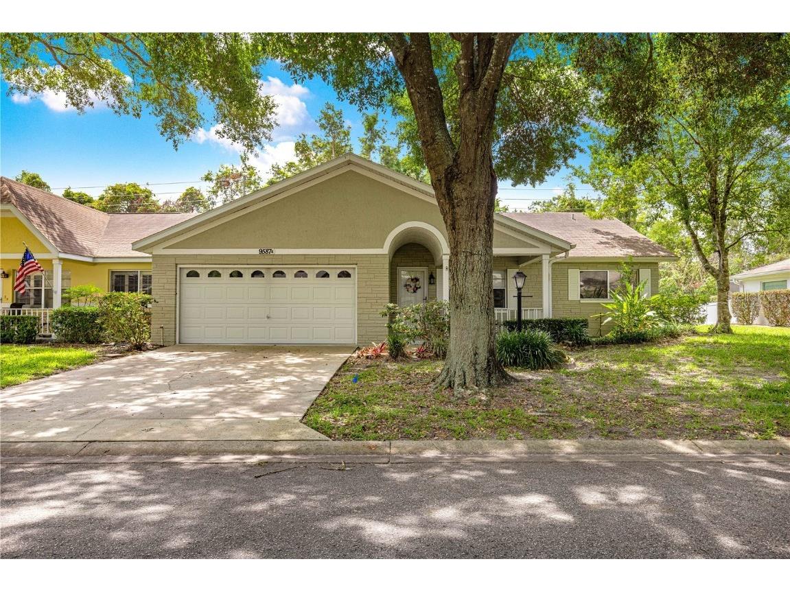 9587 SW 84th Terrace #E Ocala FL 34481 OM703414 image1