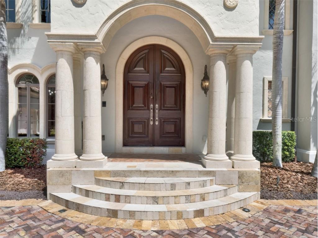 9589 Blandford Road Orlando FL 32827 - GOLF COURSE POND O6324641 image8