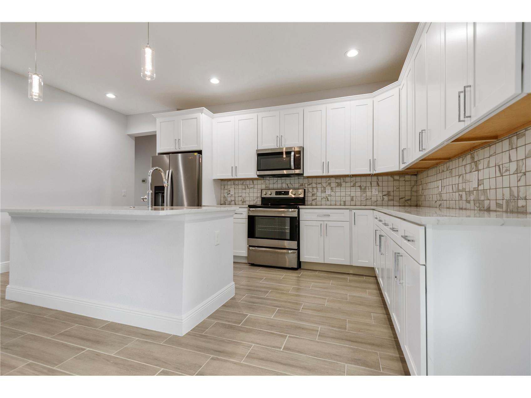 959 11th Avenue Deland FL 32724 O6378263 image4