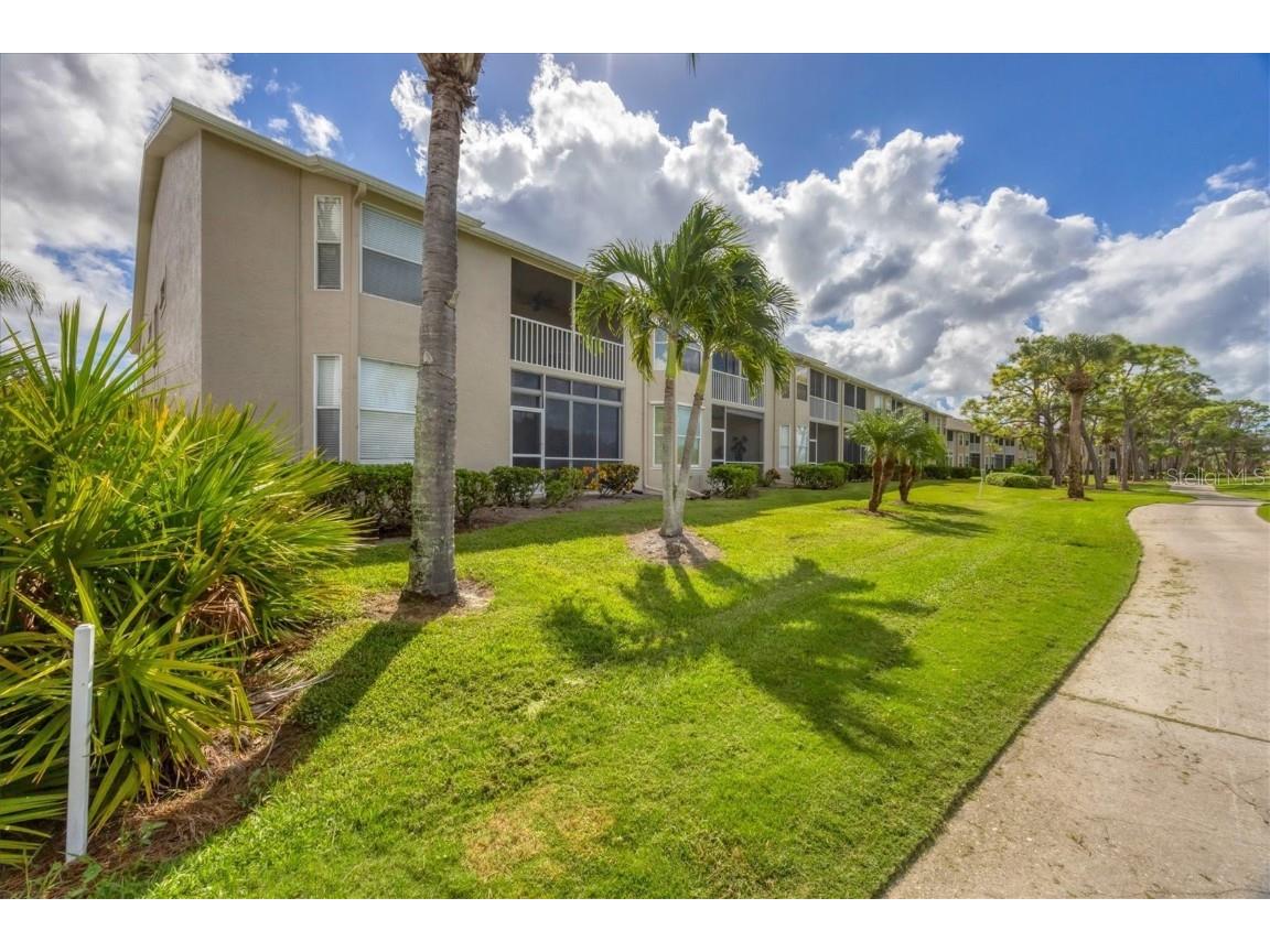9590 High Gate Drive #1912 Sarasota FL 34238 A4667299 image8