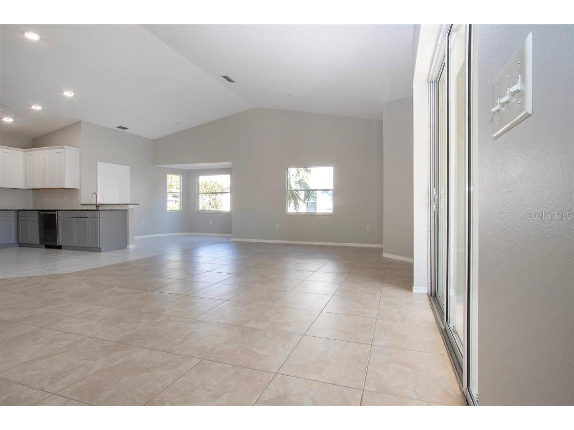 9590 Knightsbridge Circle Sarasota FL 34238 A4675801 image12