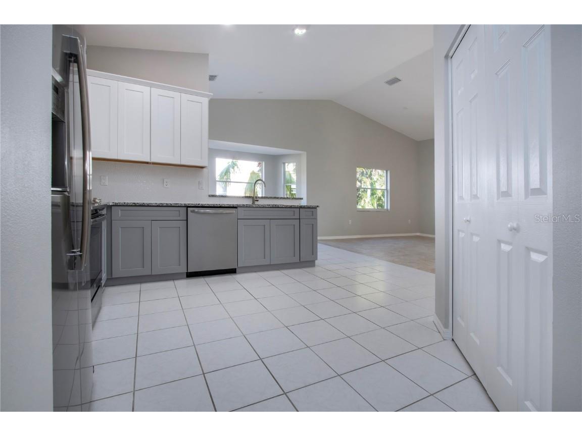 9590 Knightsbridge Circle Sarasota FL 34238 A4675801 image25