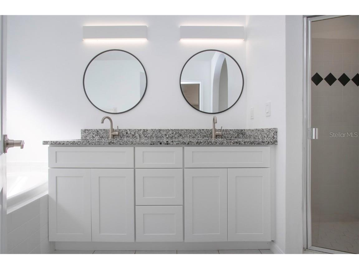 9590 Knightsbridge Circle Sarasota FL 34238 A4675801 image34