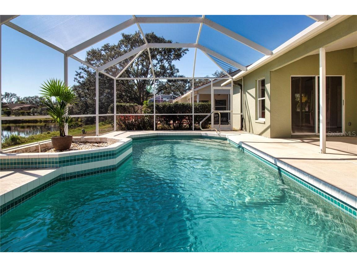 9590 Knightsbridge Circle Sarasota FL 34238 A4675801 image51