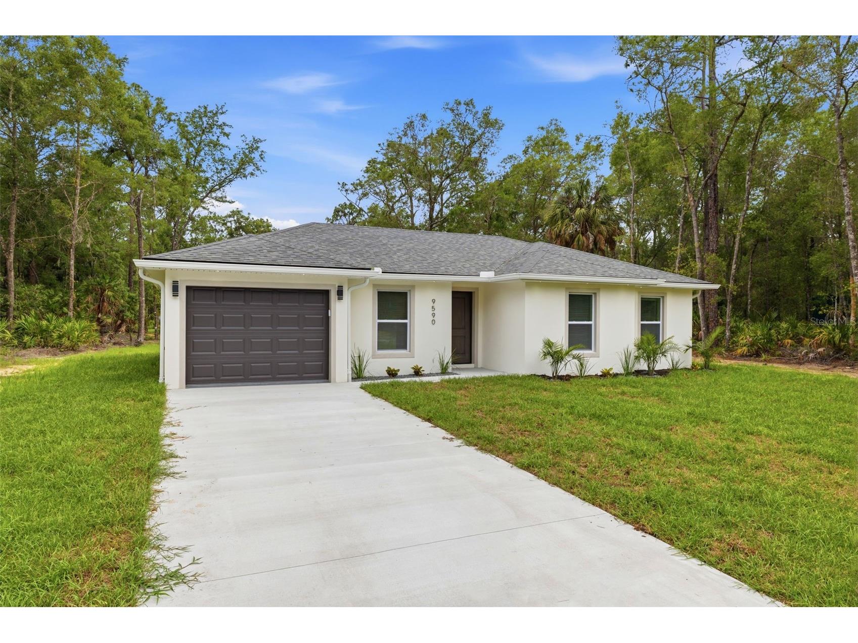 9590 W Tennessee Lane Crystal River FL 34428 TB8514175 image1