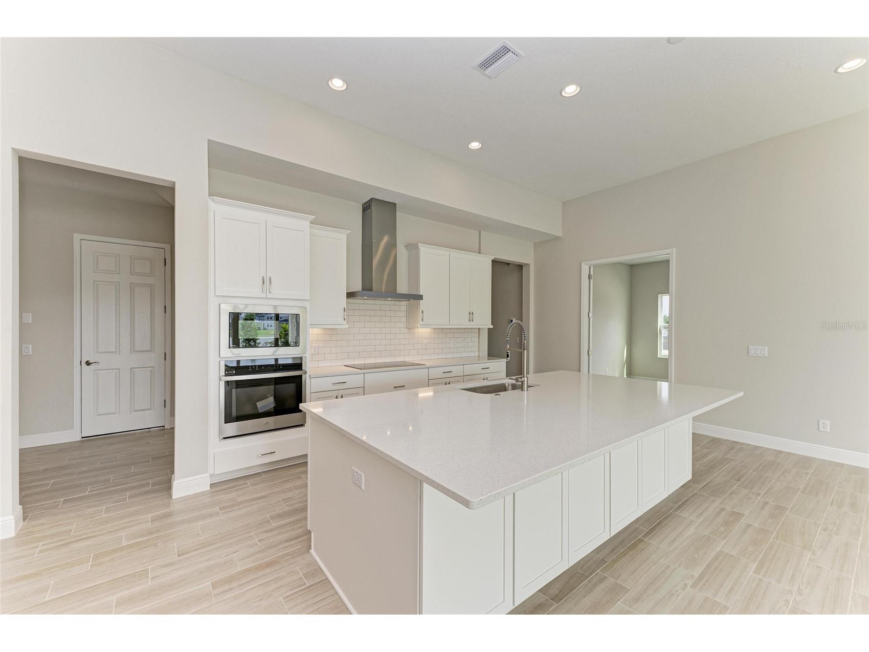 9592 Surrey Rose Drive San Antonio FL 33576 TB8456826 image11