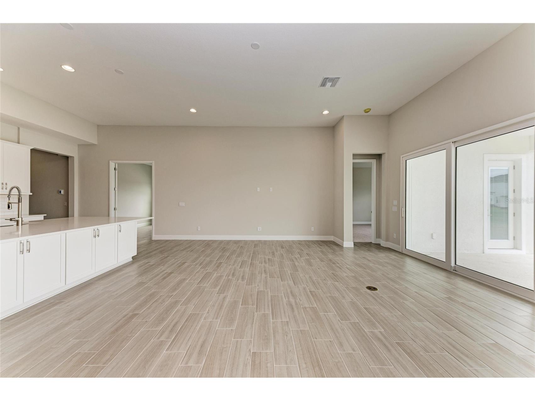 9592 Surrey Rose Drive San Antonio FL 33576 TB8456826 image18