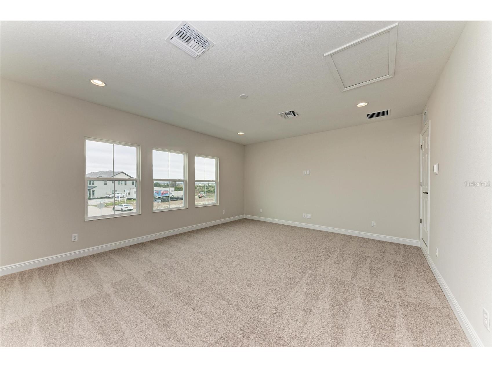 9592 Surrey Rose Drive San Antonio FL 33576 TB8456826 image32