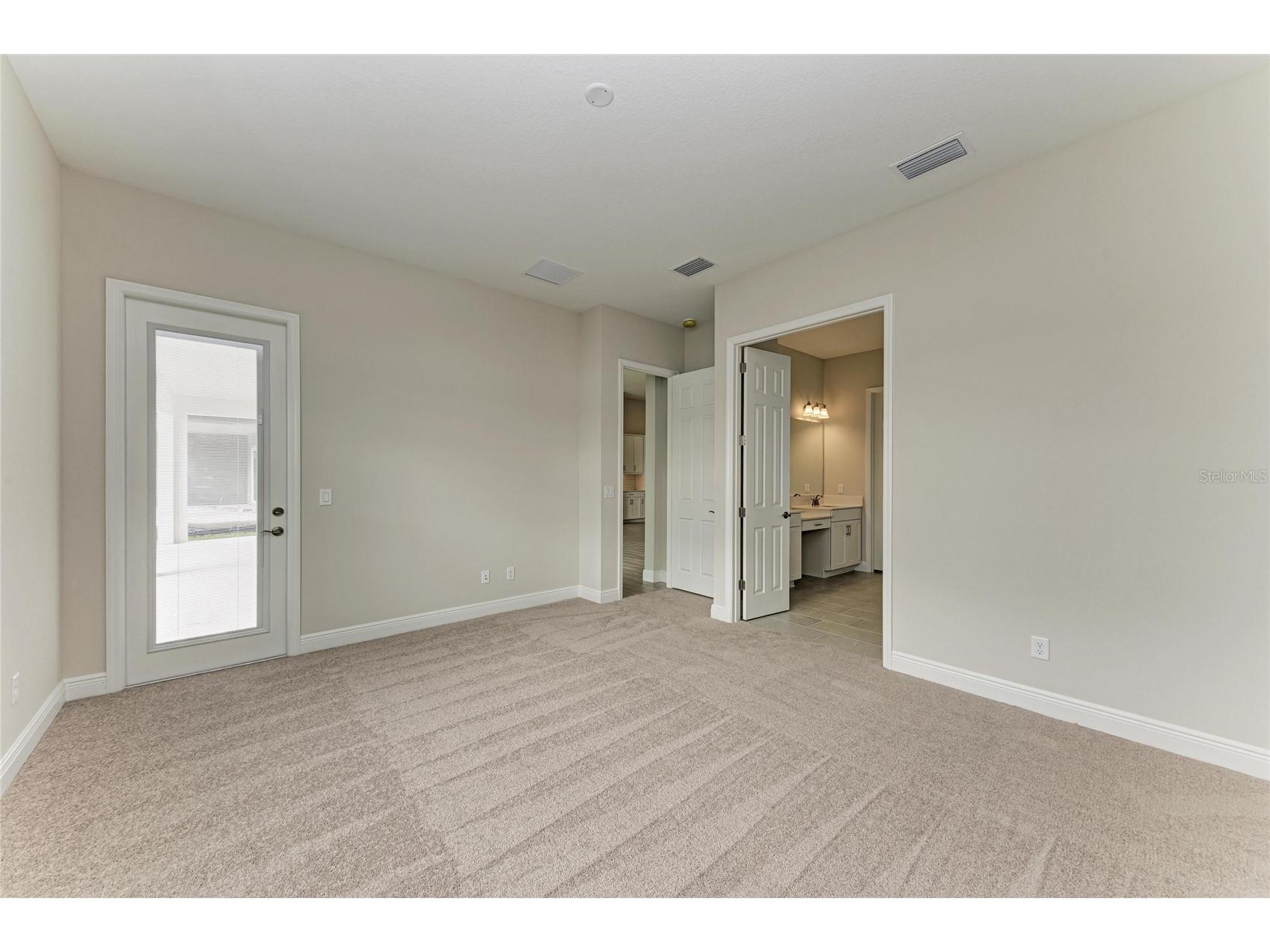 9592 Surrey Rose Drive San Antonio FL 33576 TB8456826 image5