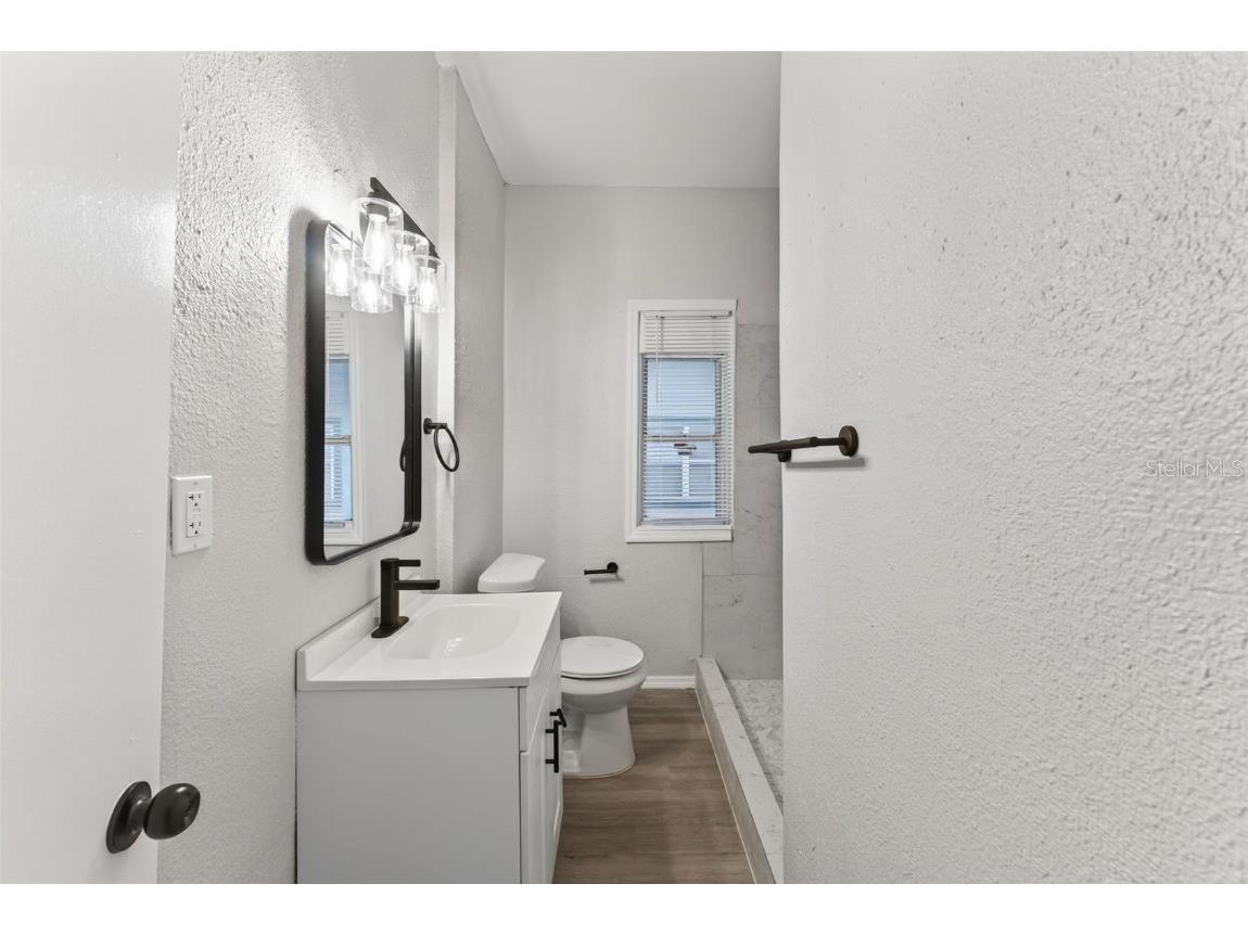 96 & 98 W Esther Street Orlando FL 32806 O6363547 image24