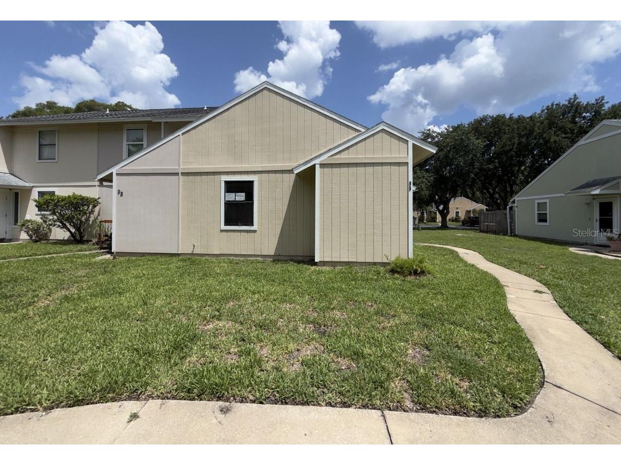96 Tomoka Meadows Boulevard Ormond Beach FL 32174 V4950135 image2