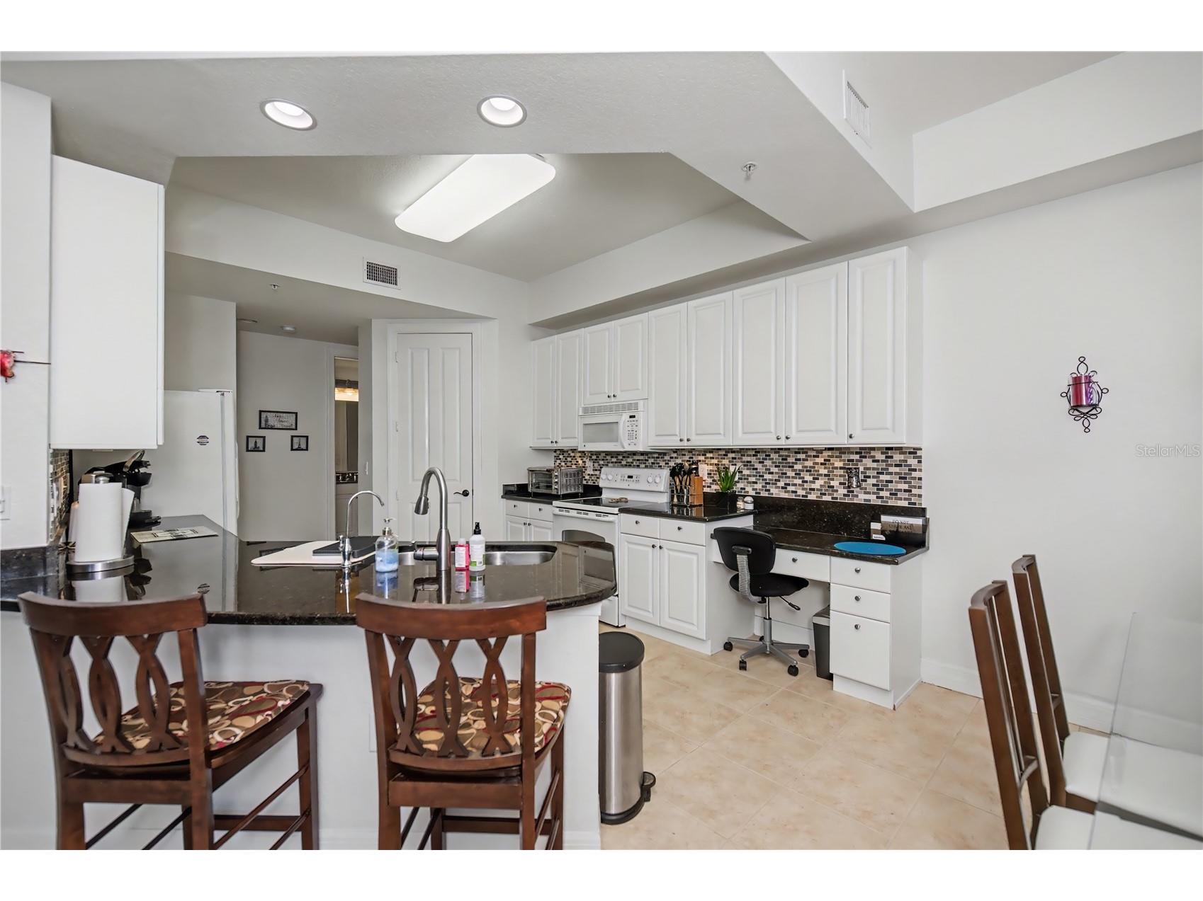 96 Vivante Boulevard #24 Punta Gorda FL 33950 C7519345 image17