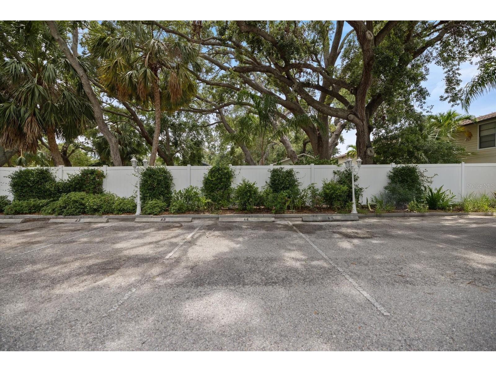 960 Highland Street #A6 Sarasota FL 34234 A4678660 image20