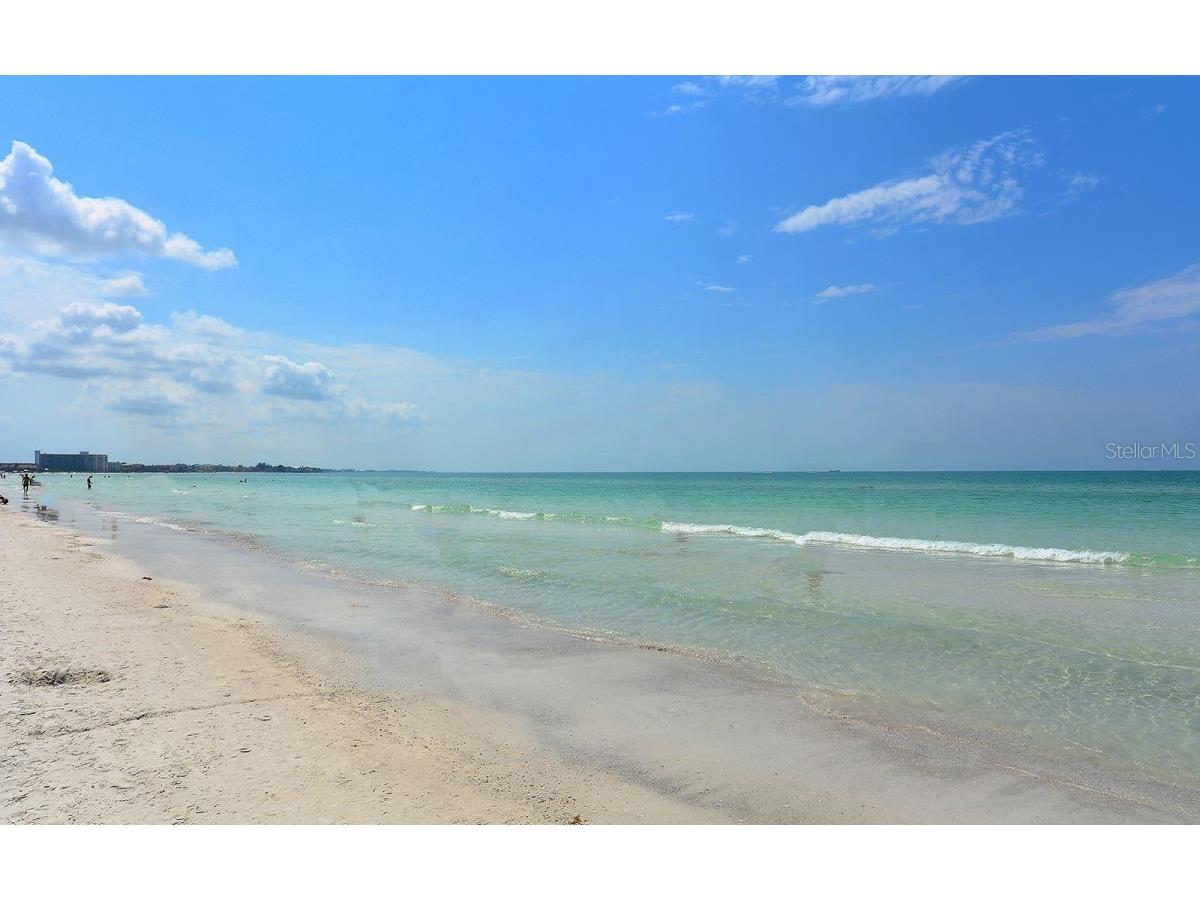 960 Highland Street #A7 Sarasota FL 34234 A4698354 image28