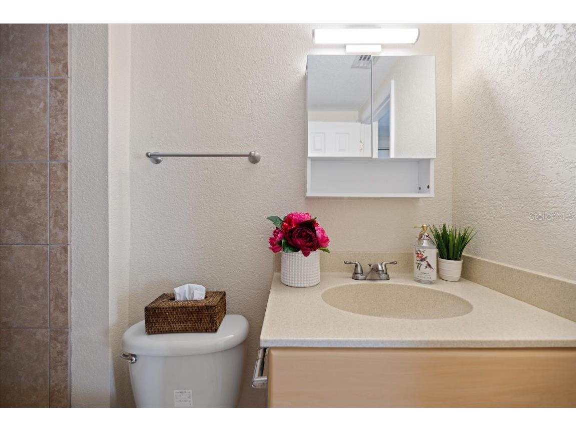 960 Highland Street Sarasota FL 34234 A4659363 image7