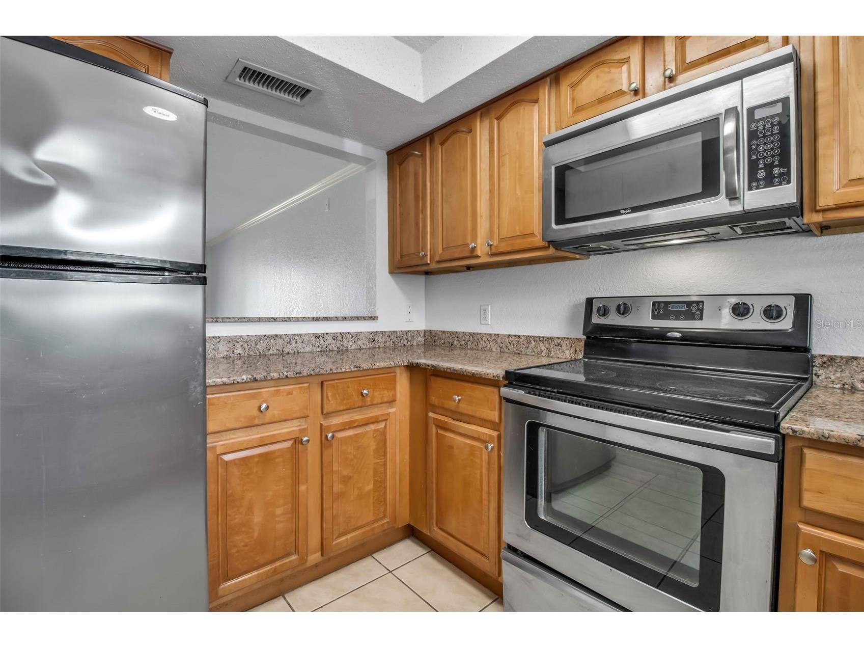 960 La Costa Circle #3 Sarasota FL 34237 A4677986 image10